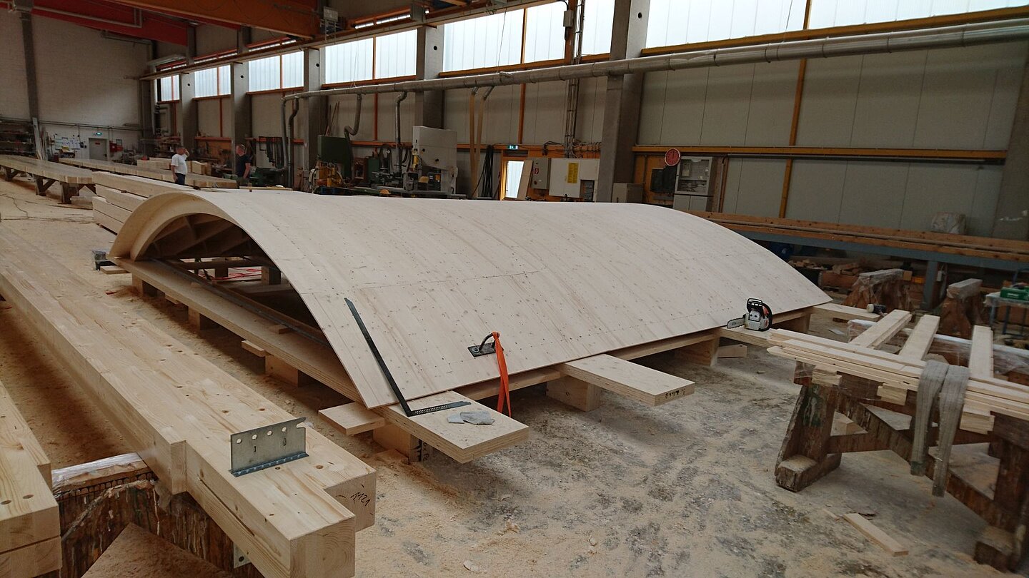 FLEX Demonstrator Bau einer ressourcensparenden Holz-Brettrippenkonstruktion