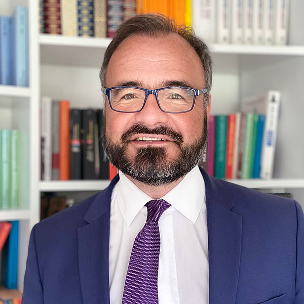 Prof. Dr. Marc Liesching Prof. Dr. Marc Liesching