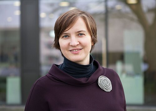 Frauen in Führungspositionen: Gesellschaftliche Konstruktionen, Gesetze, Forschungsergebnisse und Theorien Frauen in Führungspositionen: Gesellschaftliche Konstruktionen, Gesetze, Forschungsergebnisse und Theorien